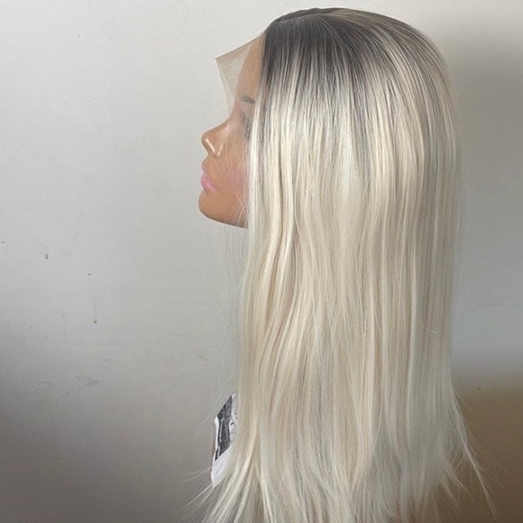 - 💫24” BLONDE OMBRÉ NATURAL STRAIGHT LACE FRONT WIG - Picture 7 of 12